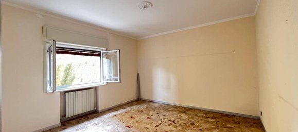 Apartamento de 3 dormitorios en Cosenza, Italy No. 39264 15