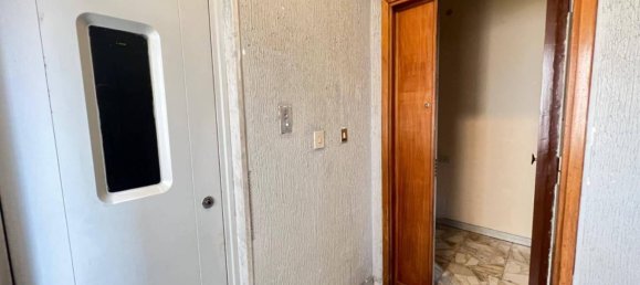 Apartamento de 3 dormitorios en Cosenza, Italy No. 39264 14