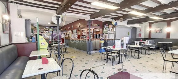 Propiedad comercial en Denain, France No. 288577 4