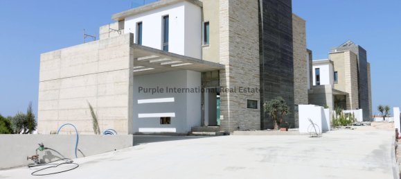4 bedrooms Villa in Pegeia, Cyprus No. 1390 10