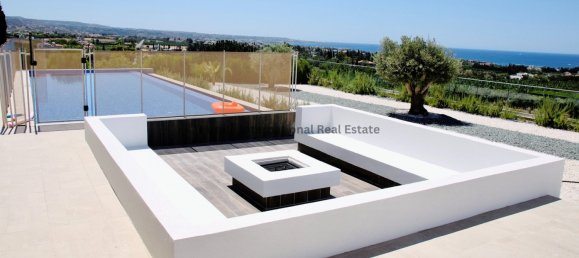 4 bedrooms Villa in Pegeia, Cyprus No. 1390 12