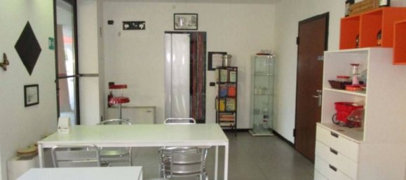 Imóvel comercial em Besana in Brianza, Italy 115 m² N.º 359780 3