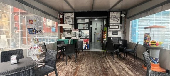 1غرفة عقار تجاري في Naples, Italy رقم 135437 27