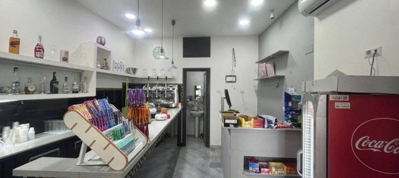 1غرفة عقار تجاري في Naples, Italy رقم 135437 19