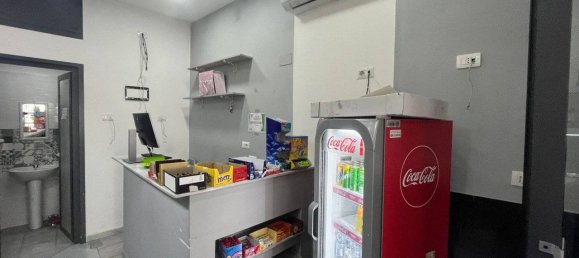 1غرفة عقار تجاري في Naples, Italy رقم 135437 18