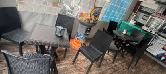 1غرفة عقار تجاري في Naples, Italy رقم 135437 24