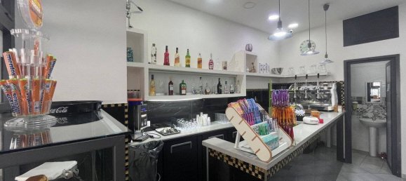 1غرفة عقار تجاري في Naples, Italy رقم 135437 20