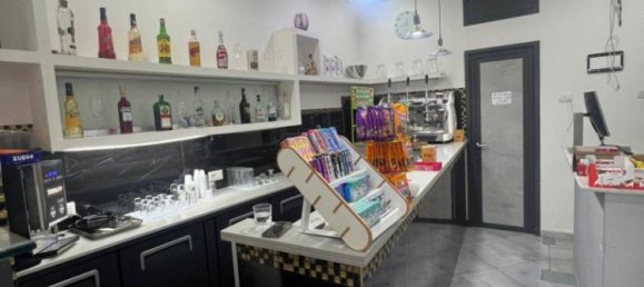 1غرفة عقار تجاري في Naples, Italy رقم 135437 25