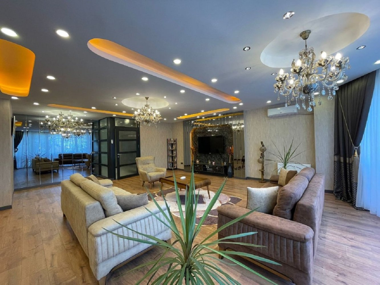 Villa 5+2 in Istanbul, Turkey No. 23831