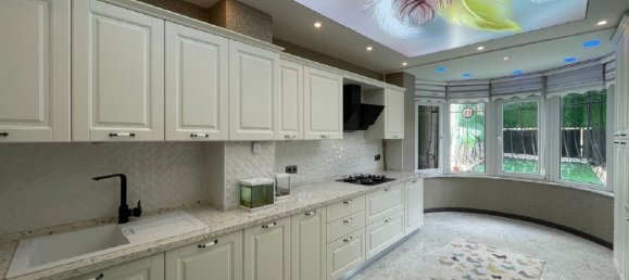 Villa 5+2 in Istanbul, Turkey No. 23831 5