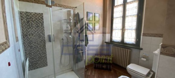 4 bedrooms Villa in Luzzara, Italy No. 128243 45