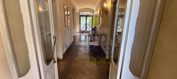 4 bedrooms Villa in Luzzara, Italy No. 128243 7