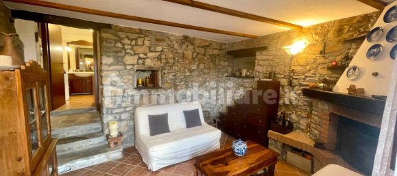 Дом с 2 спальнями в Фаббрика Куроне, Италия № 277256 4