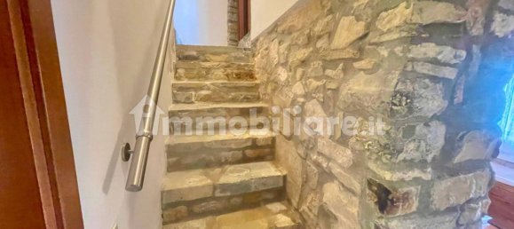 Дом с 2 спальнями в Фаббрика Куроне, Италия № 277256 8