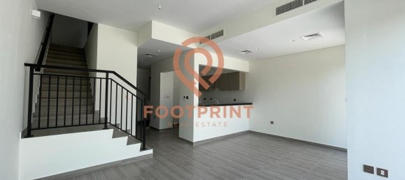 4 Schlafzimmer Villa in Dubai, UAE, Nr. 23761 3