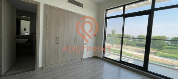 4 Schlafzimmer Villa in Dubai, UAE, Nr. 23761 5