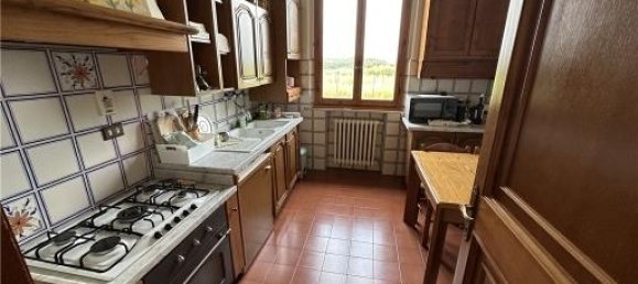 8 rooms House in Montespertoli, Italy No. 32612 5
