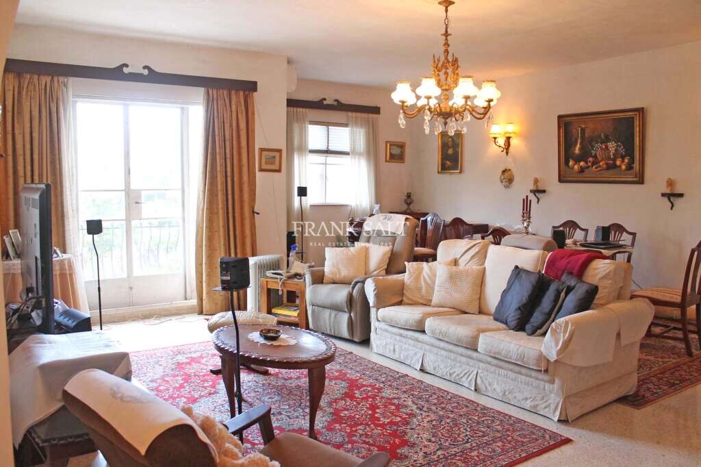 Apartamento T3 em Swieqi, Malta N.º 198