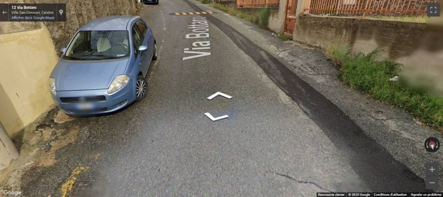 2240m² Land in Villa San Giovanni, Italy No. 386603