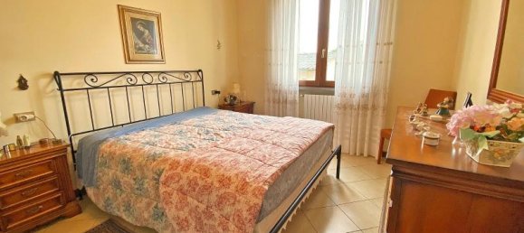 3-salle Appartement à Buggiano, Italy No. 36078 7