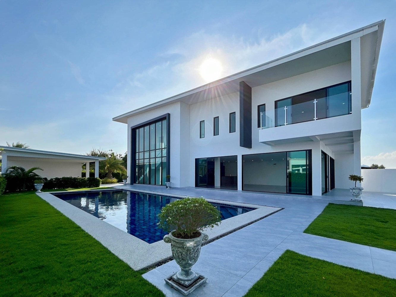 4 bedrooms Cafe / restaurant in Hua Hin, Thailand No. 11304