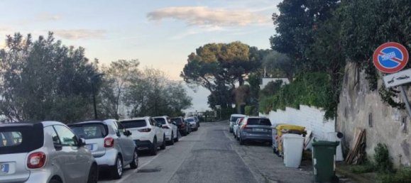 18m² Parking in Naples, Italy No. 111816 16