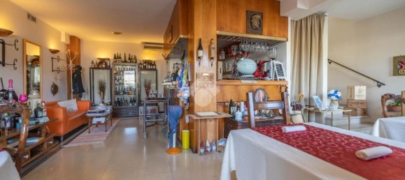 279m² Garage in Cervia, Italy No. 323600 4