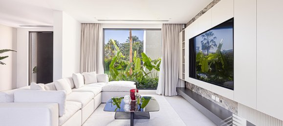 Вилла с 4 спальнями в Jumeirah Islands, ОАЭ № 18596 17