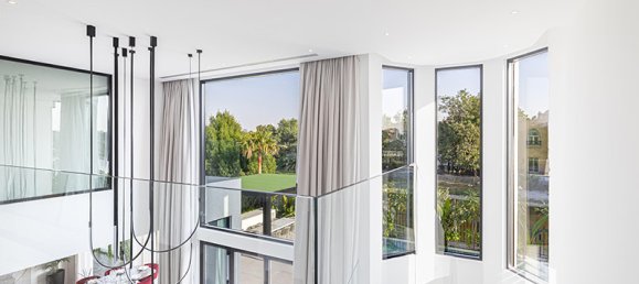 Вилла с 4 спальнями в Jumeirah Islands, ОАЭ № 18596 4