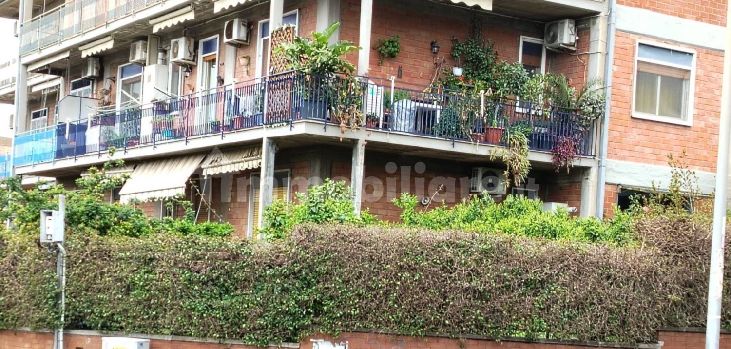 2 bedrooms Apartment in Catania, Italy No. 322621