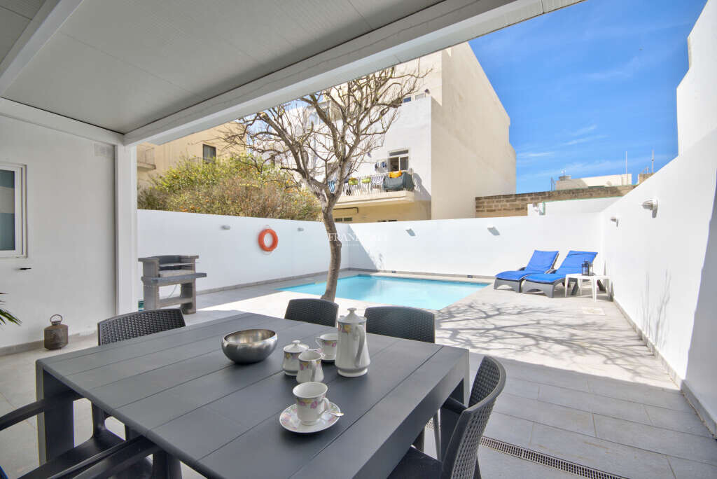 3 bedrooms Maisonette in Saint Paul's Bay, Malta No. 10696