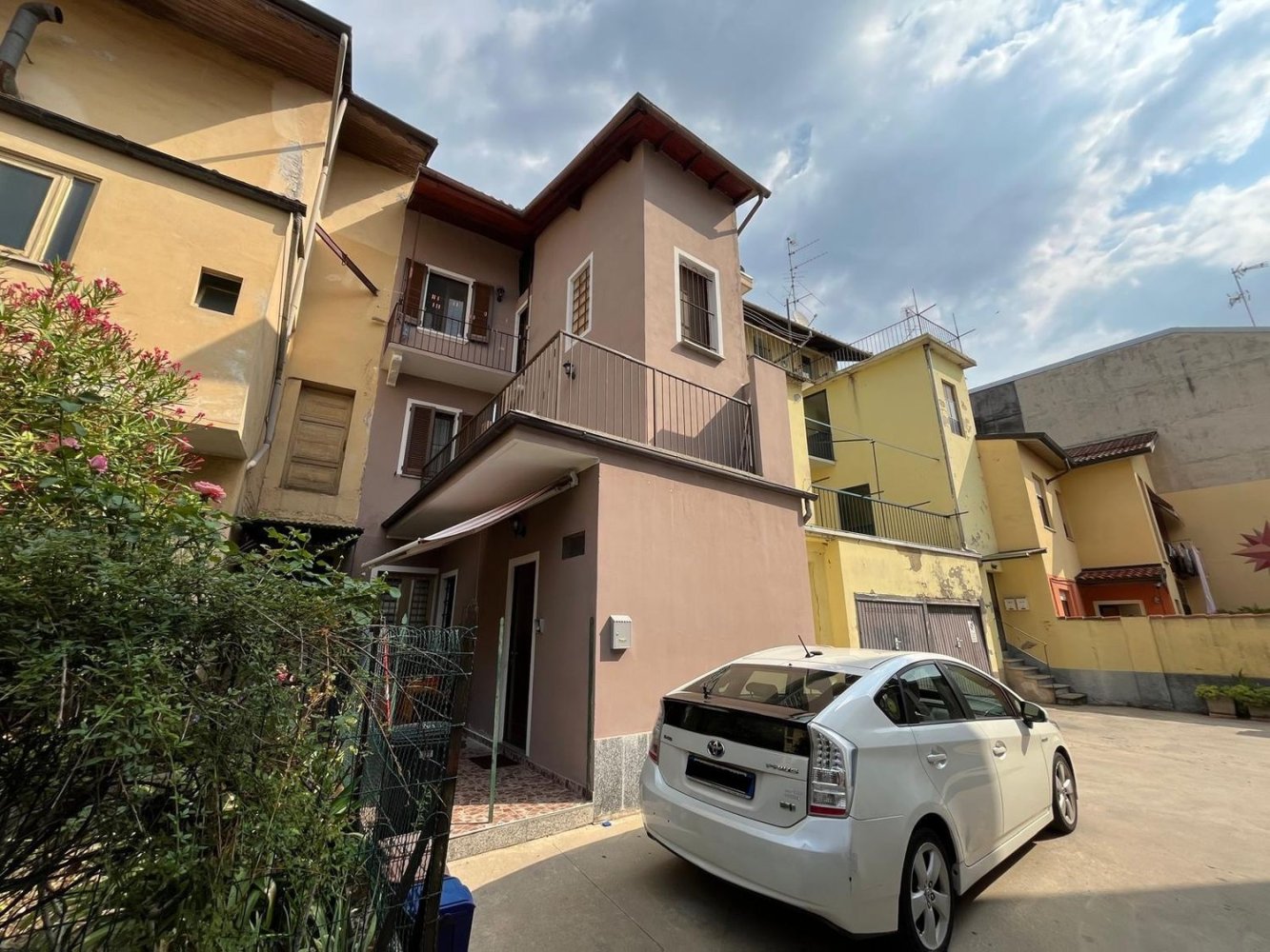 3 rooms House in Galliate, Italy No. 271664