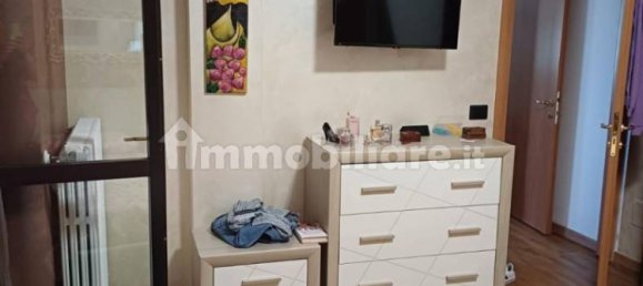 Apartamento de 3 dormitorios en Treviglio, Italy No. 303280 9