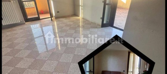 Apartamento de 3 dormitorios en Treviglio, Italy No. 303280 4
