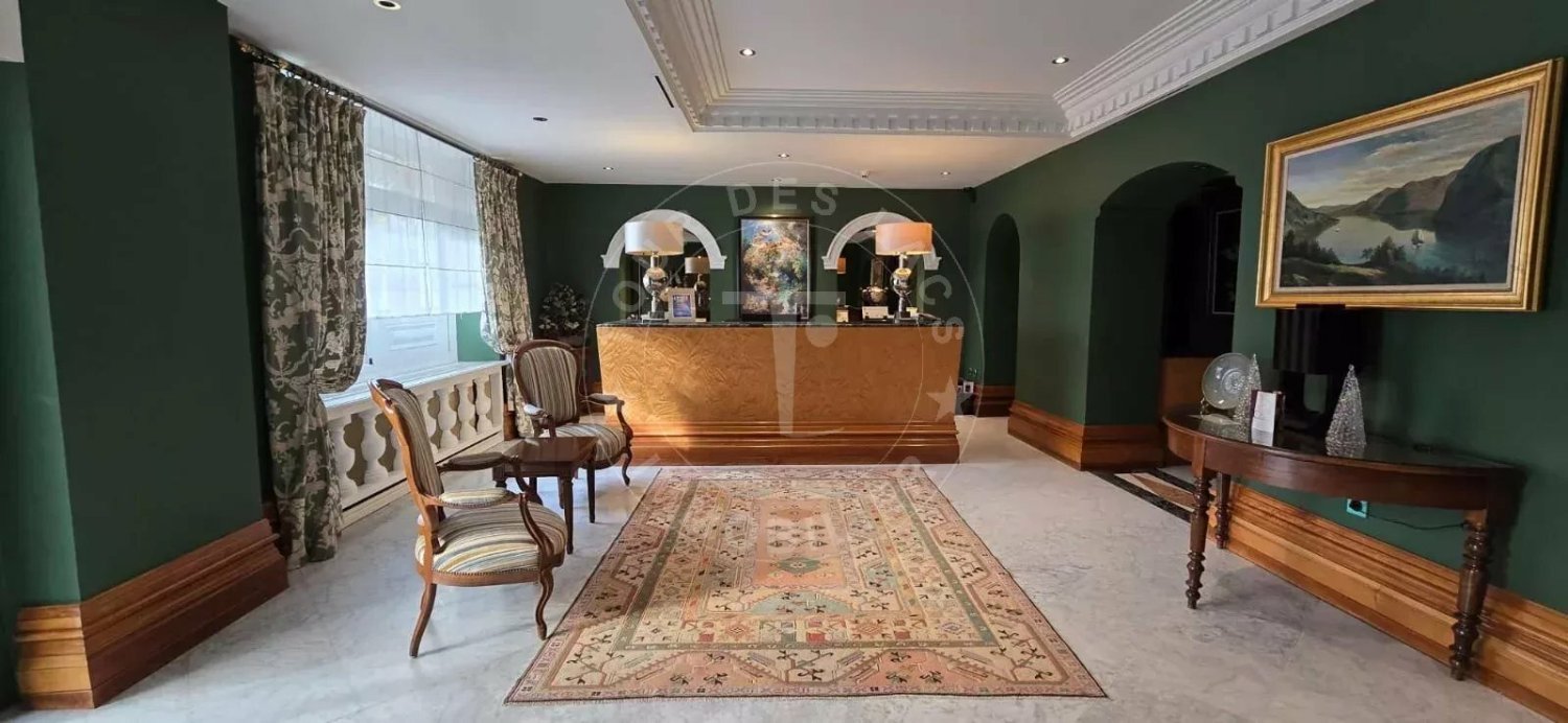 2437m² Commercial property in Albertville, France No. 308828