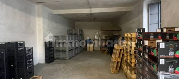 Entrepôt à Chiari, Italy 87m² No. 327062 2