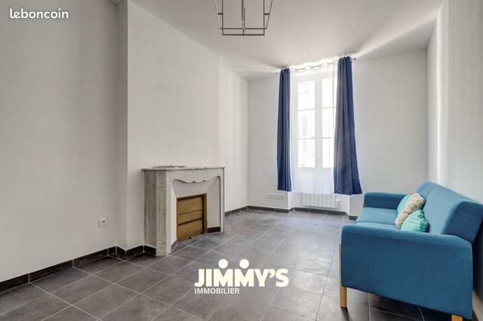 2 bedrooms Apartment in Marseille, France No. 314316