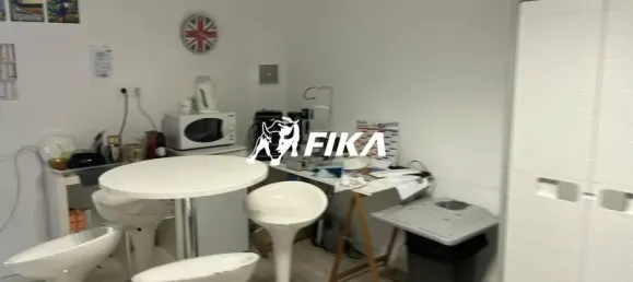 Propiedad comercial en Pechbonnieu, France 486 m² No. 346132 4