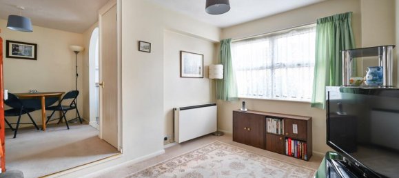 1 bedroom House in London, United Kingdom No. 9659 2