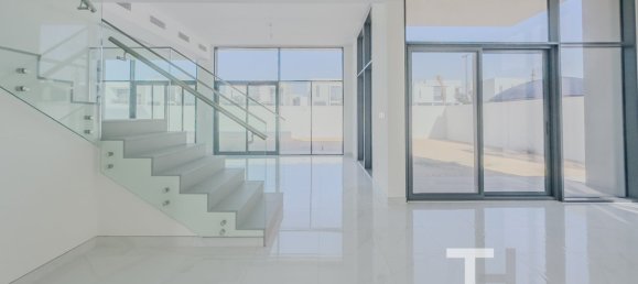 Villa T4 em Al Furjan, UAE N.º 94311 2