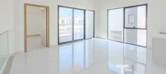 Villa T4 em Al Furjan, UAE N.º 94311 16