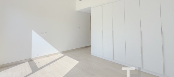 Villa T4 em Al Furjan, UAE N.º 94311 10