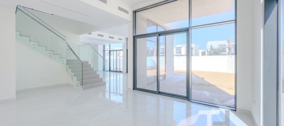 Villa T4 em Al Furjan, UAE N.º 94311 6