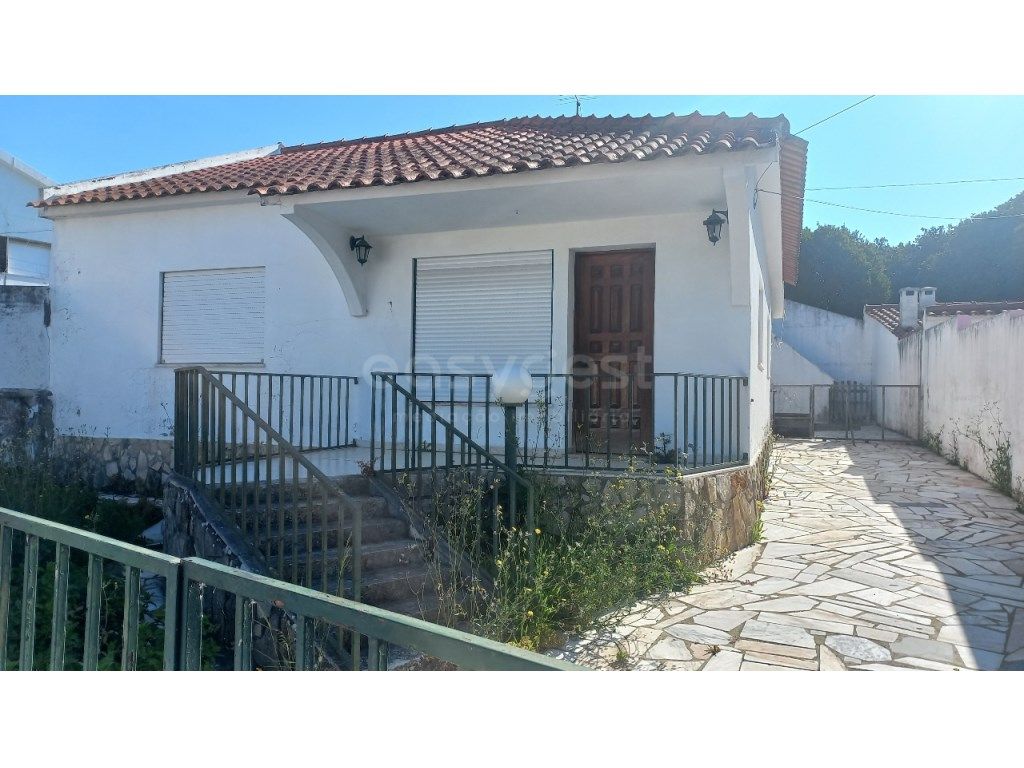 2 bedrooms House in Santarem, Portugal No. 207680