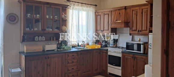 3 bedrooms Apartment in Ghajnsielem, Malta No. 11590 4