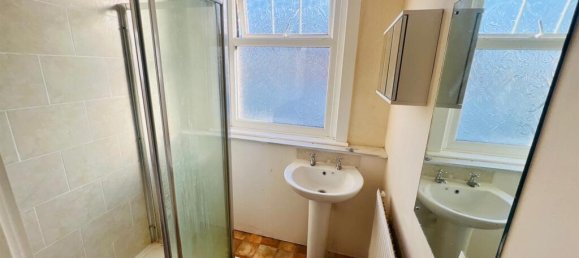 3 bedrooms House in Beckenham, United Kingdom No. 853 38