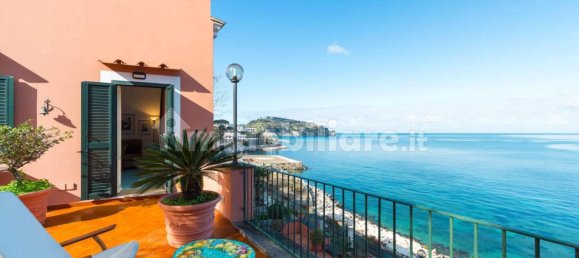 3 Schlafzimmer Wohnung in Casamicciola Terme, Italy, Nr. 17428 11