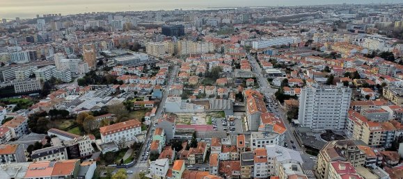 1 bedroom House in Porto, Portugal No. 21011 2