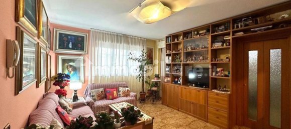 2 bedrooms Apartment in Opera, Italy No. 299069 2