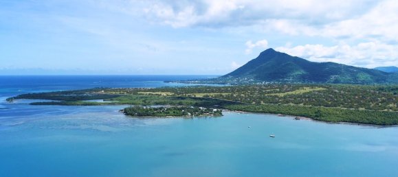 3 bedrooms Apartment in Grande Riviere Noire, Mauritius No. 105 3